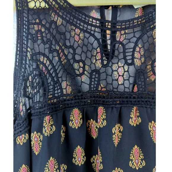 Blue Pepper Crochet/ Gauze Tank Black /Salmon Size Medium - Picture 6 of 11